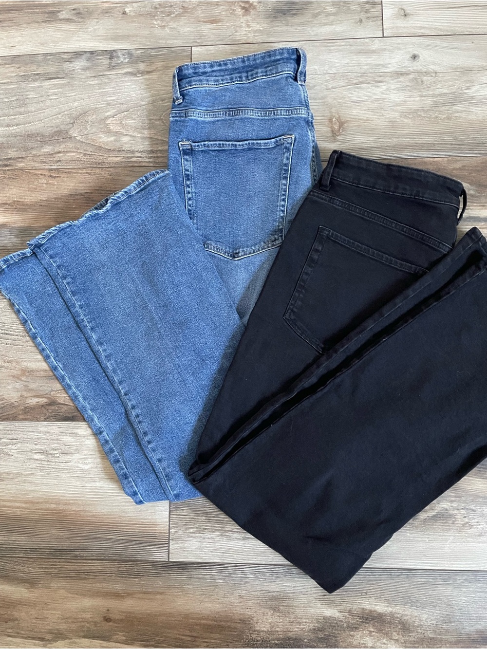 H&M Jeans 2 pair